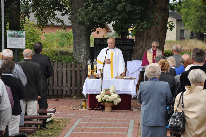 Zbiorowa Mogiła w Dębowcu