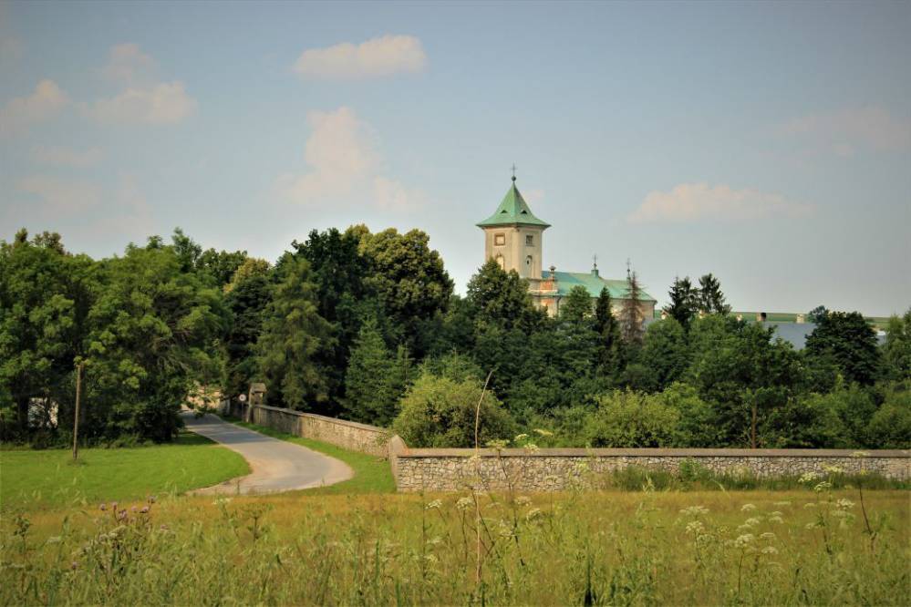 Park Krajobrazowy Dolina Dlubni Klasztor w Imbramowicach fot. Rafał Rębisz