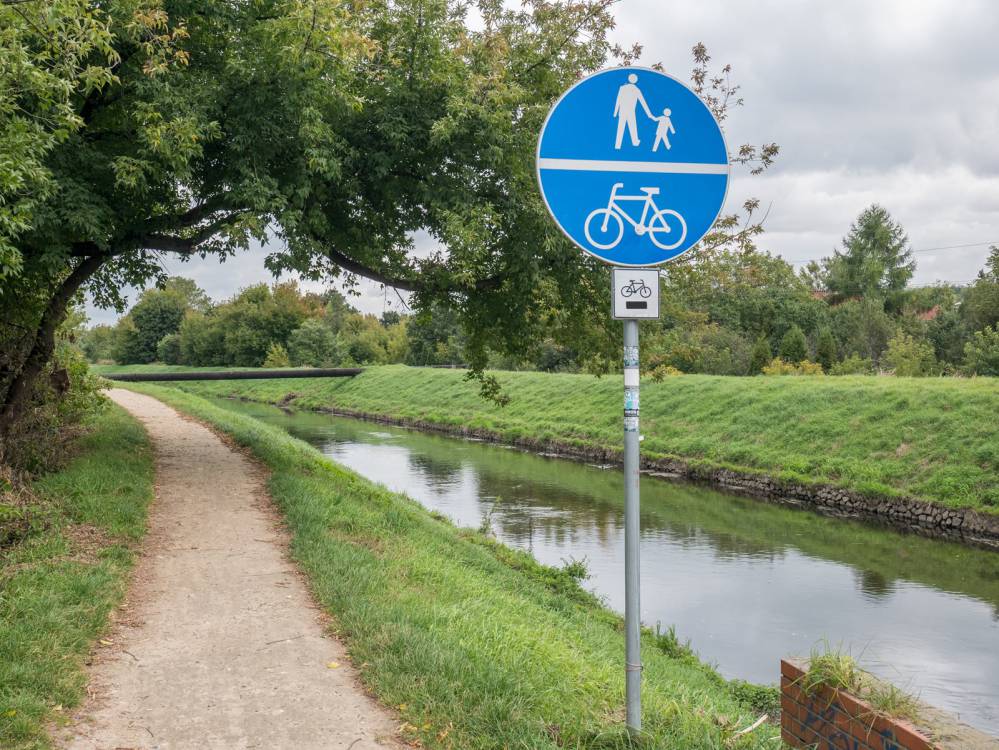 Czarny szlak rowerowy wzdłuż Czarnej Przemszy w Będzinie 